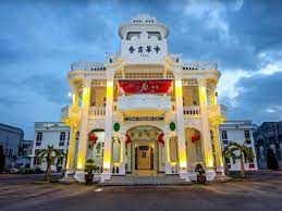 The batu caves were being excavated for guano by chinese settlers in the 1860's. Batu Pahat Chinese Chamber Of Commerce ä¸­åŽå•†ä¼š Historical Place Batu Pahat Travelmalaysia