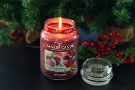 New Yankee Candle Holiday Fragrances It S A Lovely Life