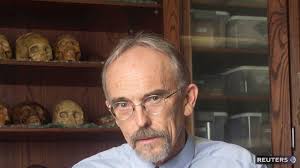 Samica australopiteka Lucy zahynula podľa vedcov po páde zo stromu