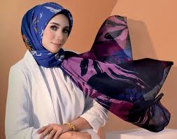 8 bawal tutorials ( bidang 50, labuh depan belakang ). 2 Juta Tudung Fareha Penuhi Permintaan Peminat Bawal Anti Kedut Fareha By Cik Fa Semakin Menjadi Jadi Nona