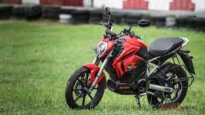 In this version sold from year 2020 , the dry weight is 108.0 kg (238.1 pounds) and it is equiped with a electric motor. Revolt Rv 400 Price Range Images Colours Specifications Bikewale