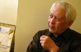 'Uncle Bob' Santos, legendary civil-rights activist, dies at 82