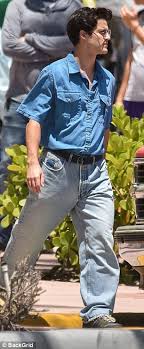 American crime story, than he expected. Darren Criss Pictured As Andrew Cunanan Who Killed Versace Daily Mail Online