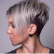 You just want to make sure to find the right haircut. Cool 45 Unique Short Hairstyles For Round Faces Get Confident And Stylish Short Hair Styles For Round Faces Hair Styles Short Hair With Layers