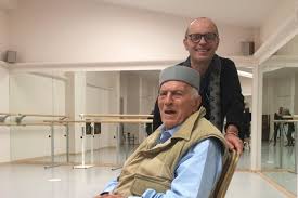 Iscriviti al canale goo.gl/17aydv oriella dorella, grande ballerina di danza classica, è ospite. Intervista A Walter Venditti Di Michele Olivieri