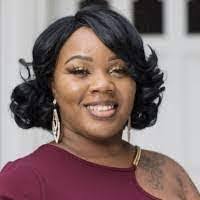 Lakesha Foxx's Instagram, Twitter & Facebook