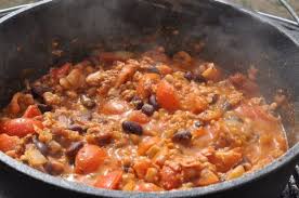 Bud Spencer S Bohneneintopf Im Dutch Oven Aufgetischt Net Rezept Bohneneintopf Rezepte Eintopf