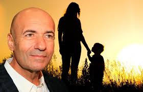 Игорь крутой рассказал, как сын чуть «не уничтожил» его карьеру. Est Lyubovnica I Syn Igor Krutoj Tajno Kupil Dom Dlya Vtoroj Semi Na Rublyovke