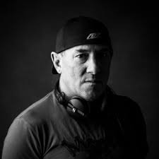 Stream Mr Oizo Vs R33DY D