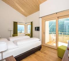 Wenn sie ein bett doppelbett suchen, ist es am besten, ein bett zu wählen, das breit genug ist, um ihnen einen optimalen komfort zu bieten. Was Ist Ein Doppelzimmer Im Hotel Infos Tipps Unterschiede