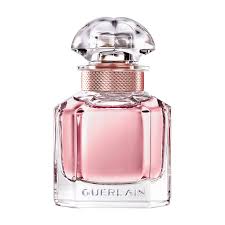 Die Reichliche Dosis Arabischer Jasmin Und Die Frische Des Carla Lavendels Verbinden Sich Mit Der Zartheit Der Pfingstrose Da Parfum Parfumflakon Beste Parfum