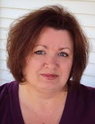 Renee Storey's Instagram, Twitter & Facebook