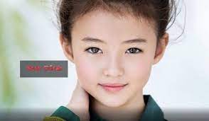 Mereka cantik, mudah, dan sempurna untuk pembantu muda. Gambar Kanak Kanak 8 Tahun Ini Dikatakan Paling Cantik Di Dunia Macam Anak Patung Kisah Dunia