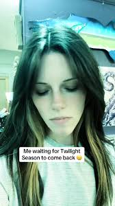 Jacksonville weather is harshing my mellow ☀️ #twilight #bella #bellaswan  #twilightseason #47 #23