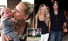 Former tennis player anna kournikova has been featured on the cover of cosmopolitan russia, showing off her excellent figure after giving birth to twins. Anna Kournikova Reveals Pilates Was The Key To Losing Her Baby Weight After Having Twins Daily Mail Online