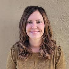 Tara Lorenz's Instagram, Twitter & Facebook