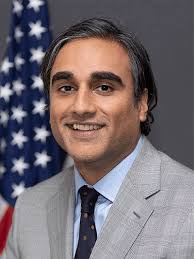 Faisal Sheikh's Instagram, Twitter & Facebook