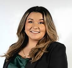 Karen Beeson's Instagram, Twitter & Facebook