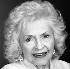 Carmen Fleck's Instagram, Twitter & Facebook