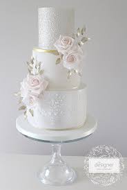 See more ideas about cake designs, cake, beautiful cakes. Top 50 Uk Wedding Cake Designers 2020 Gohen Blog Make Memories That Last A Lifetime Gohen