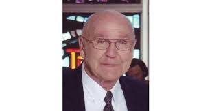 Wayne Hoyt's Instagram, Twitter & Facebook