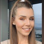 Krystle Cooley's Instagram, Twitter & Facebook