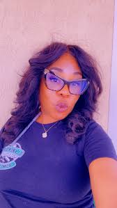 Affordable lace front wig stylist?