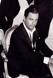 Der sänger, der in den neunzigerjahren mit dem song i promised myself für einen bis in die gegenwart anhaltenden ohrwurm gesorgt hat, ist im alter von nur 59 jahren. Nick Kamen Photo