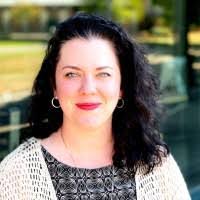 Lindsey Pierce's Instagram, Twitter & Facebook