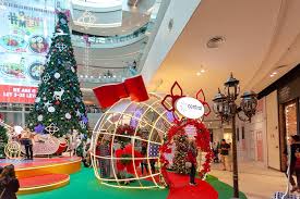 Which places provide the best shopping malls in shah alam for travellers on a budget? Shah Alam Mall Brings Spirit Of A Thai Inspired Suk San Christmas To Malaysians Nestia