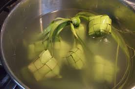Maybe you would like to learn more about one of these? Memasak Ketupat Cepat Pakai Panci Presto Jurnal Suzannita