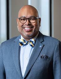 Derek Dang's Instagram, Twitter & Facebook