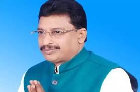 गया के कुजापी पंचायत के मुखिया से देश की सबसे बड़ी पंचायत लोकसभा पहुंचे अभय  कुमार सिन्हा