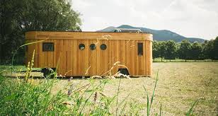 Haus auf radern fahrbares rollendes gartenhaus. Wohnwagon Ein Mini Haus Auf Radern Re Blog