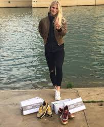 We would like to show you a description here but the site won't allow us. Sofia Jakobsson