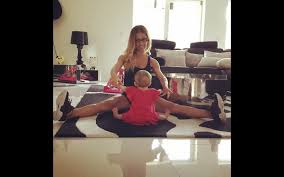 Ask anything you want to learn about laura figueiredo by getting answers on askfm. Laura Figueiredo Filha De 6 Meses Ja Faz Ioga E E Impressionante Nova Gente