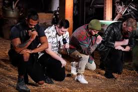 Staffel) besteht aus dieter bohlen, maite kelly, mike singer und michael wendler (hat im deutschland recall aufgehört). Dsds Am 20 2 2021 Gruppen Songs Wer Ist Raus Wer Darf Mit Nach Mykonos