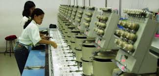 Berkah jaya sepatu, produsen, pabrik sepatu terbaik di bandung sudah hadir sejak 2001 menerima pemesanan skala besar dan kecil, desain sesuai tempat produksi sepatu di bandung dengan pengalaman lebih dari 15 tahun. Jateng Diandalkan Topang Industri Alas Kaki Nasional