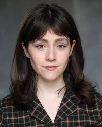 Carly Davies's Instagram, Twitter & Facebook