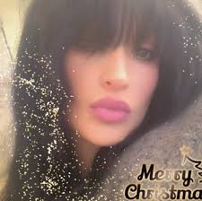 What are the first period symptoms that women experience?