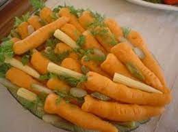 bu havuc gorunumlu patates salatasini sevgili arkadasim zuhal in patates ye etkinligi icin yaptiklari arasinda patates salatasi yemek tarifleri patates puresi