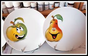 Je Vous Souhaite De Passer Un Moment Agreable Sur Mon Site Peindre Des Assiettes Peinture Sur Ceramique Peinture Sur Porcelaine