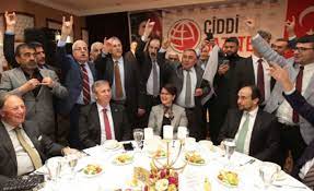 Ak parti sözcülerinin belediyeye yönelik eleştirileri başkan mansur yavaş'ın tepkisine neden oldu. Mhp Den Mansur Yavas A Tavir