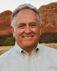 Elisabeth Cross's Instagram, Twitter & Facebook