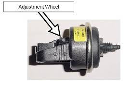 The pressure switch automatically senses any variability in pressure and is commonly used in a you can reset the pressure switch if the preset range of the surface pump does not provide this will essentially lower both the pressures, so if your pressure switch were set at 40/60, it would go down. Adjusting Water Pressure Switch