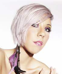 Its feature is that the hair is cut shorter than the chin line (or lower). Hairstyles For Your Oval Face Shape Short Medium Long And Asymmetrical