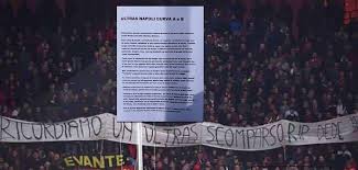 Correvano gli anni '80 quando le partite tra roma e napoli erano dei veri e propri momenti di festa. Gemellaggio Napoli Genoa I Motivi Che Hanno Portato Alla Rottura Degli Ultra Partenopei Voce Di Napoli