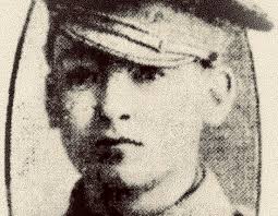 Arch Anzac service remembers boy soldiers