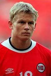 His father, odd iversen, was a norwegian soccer legend. Steffen Iversen Trygg Lade Stats Titles Won