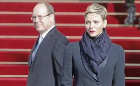Le voci su un divorzio imminente tra charlene di monaco e il principe alberto sono balzate in poco tempo agli onori della cronaca rosa. Charlene Di Monaco E Gli Insospettabili Gusti Del Principe Alberto Gossip Bomba Perche Lo Sta Per Scaricare Libero Quotidiano